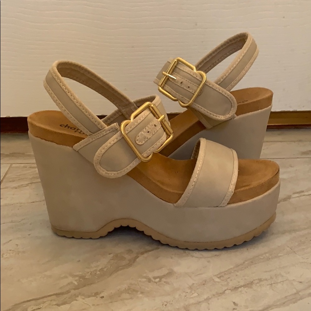 👡Cool Tan Wedges 👡 - Picture 2 of 4